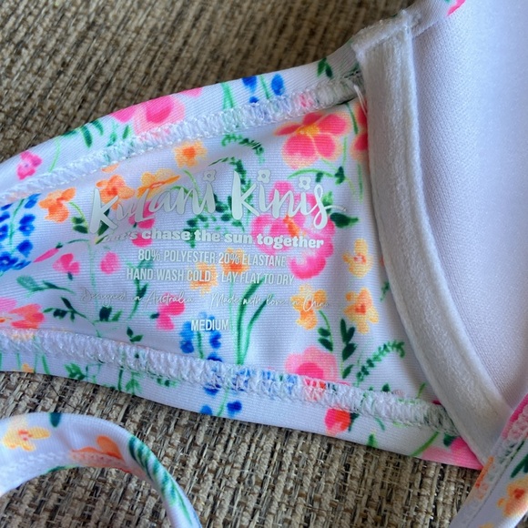 Kulani Kinis Padded Underwire Bra Bikini Top - Picture 8 of 11